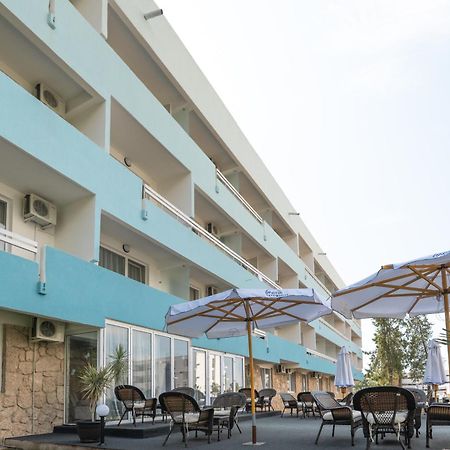 Mera Holiday Resort Venus Bagian luar foto