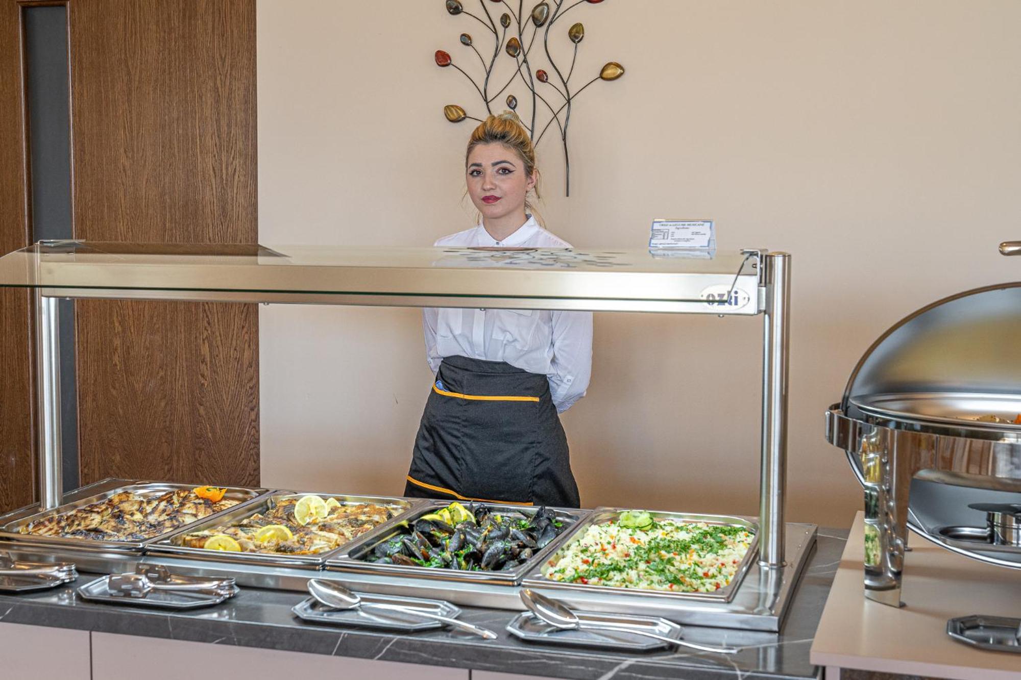 Mera Holiday Resort Venus Bagian luar foto