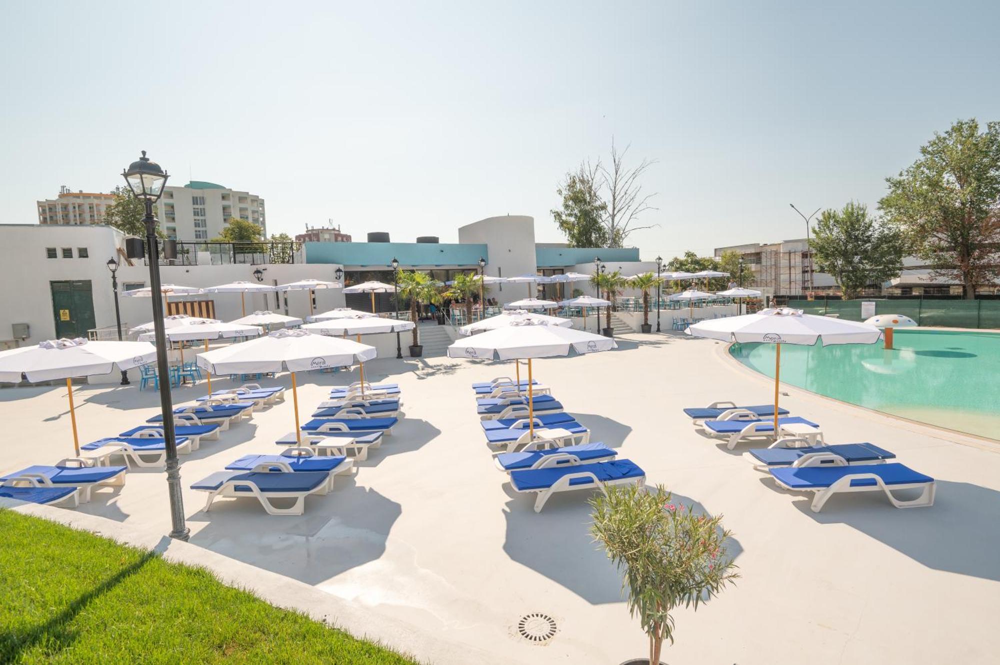 Mera Holiday Resort Venus Bagian luar foto